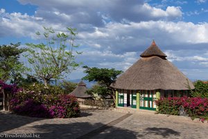 schön gestaltete Häuser bei der Kanata Lodge - Äthiopien