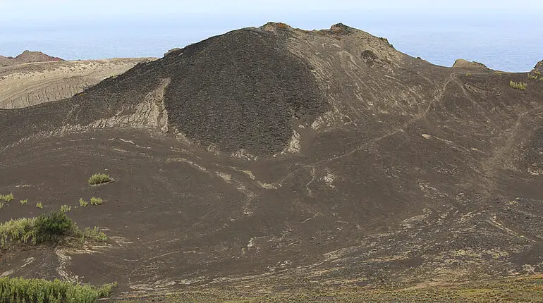 Vulkanlandschaft Ponta dos Capelinhos auf Faial