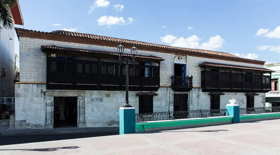 Das Casa de Diego Velázquez mit dem Museo de Ambiente Histórico Cubano