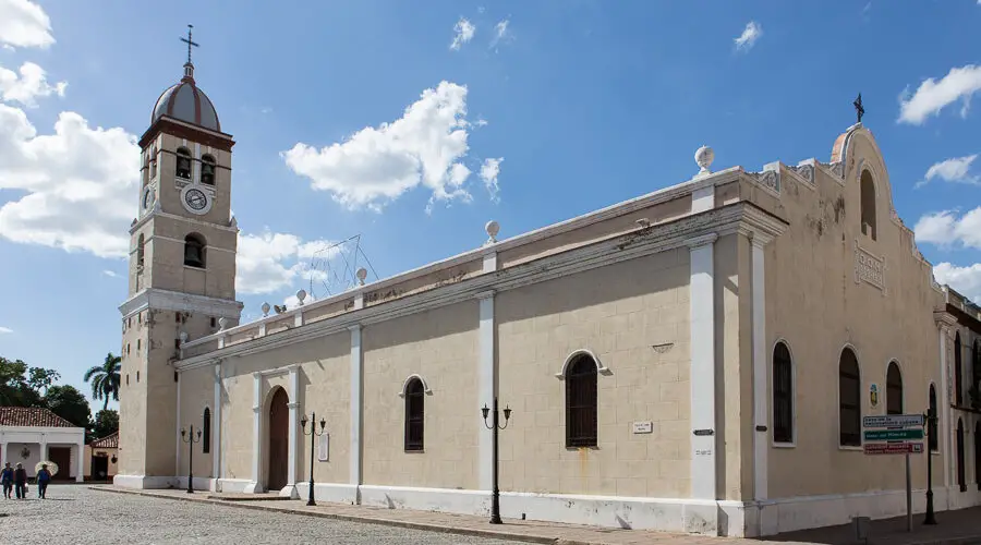 Catedral del Saltisimo Salvador de Bayamo