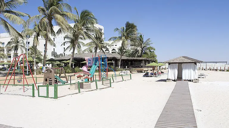 Spielplatz am Strand des Hilton Salalah im Oman