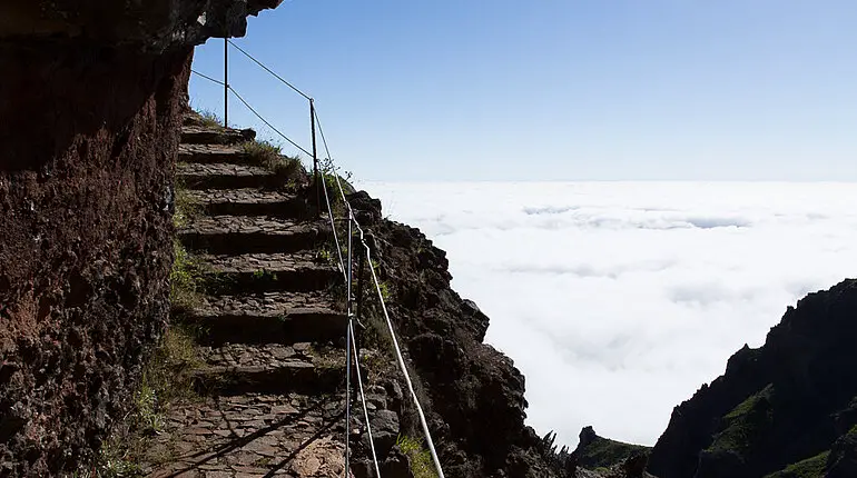 steiler Wanderweg am Pico das Torres